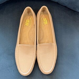 SAS Tripad Comfort Beige Leather Loafers – Size 8S (Slim)